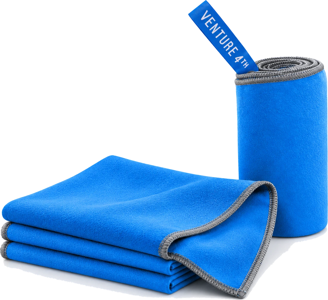 VENTURE 4TH quick-dry microfiber travel towel, folded and rolled